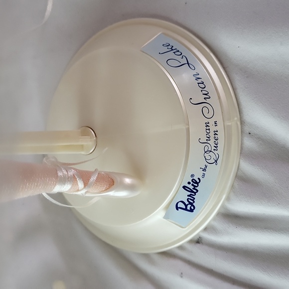 Barbie Swan Queen Ballerina 1997 vintage with stand good condition - Picture 7 of 13